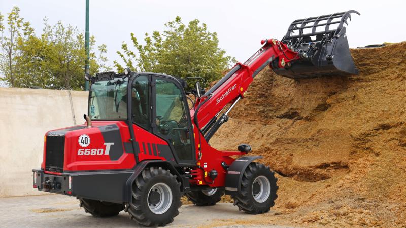 Nový teleskopický nakladač Schäffer 6680 T-3